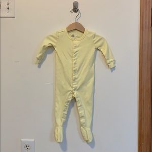 Primary.com snap footie.